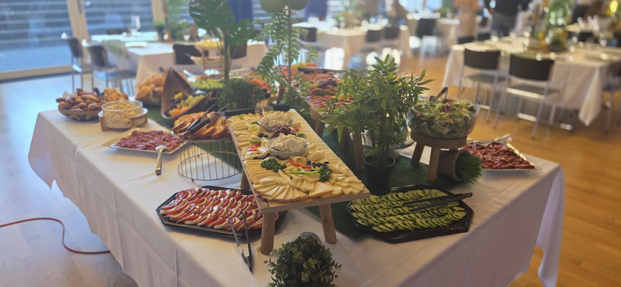 Grosszügig angerichtetes Event-Buffet